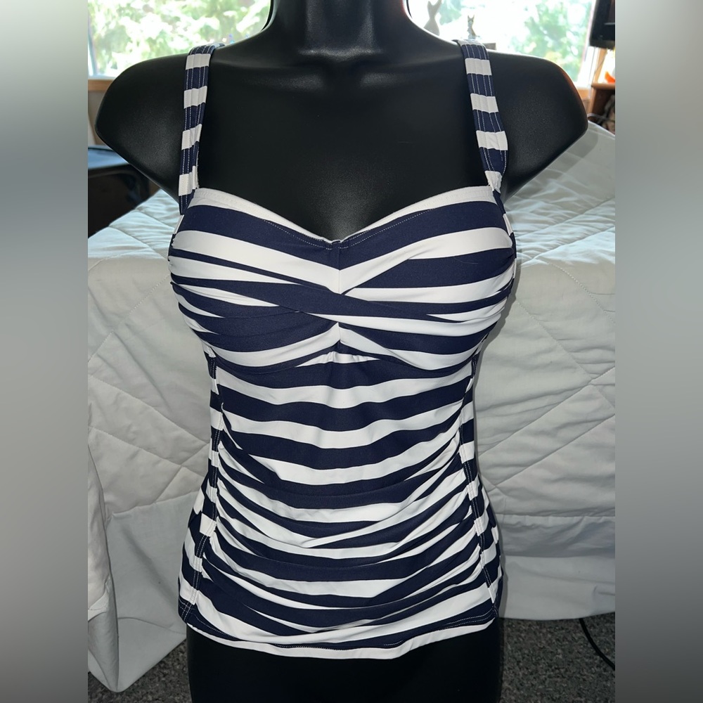 Bond-Eye Australia Tankini Top